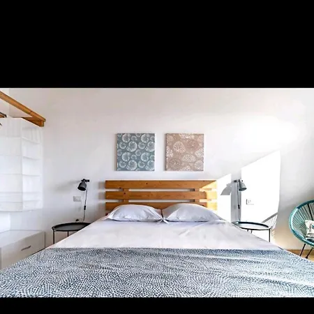 Casablanca Bed and Breakfast Χειμάρρα